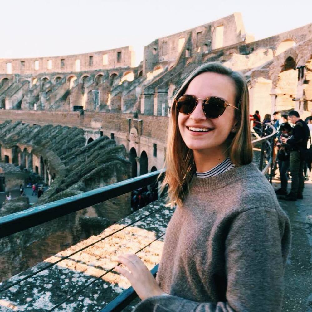 Meet your Posher, Elizabeth